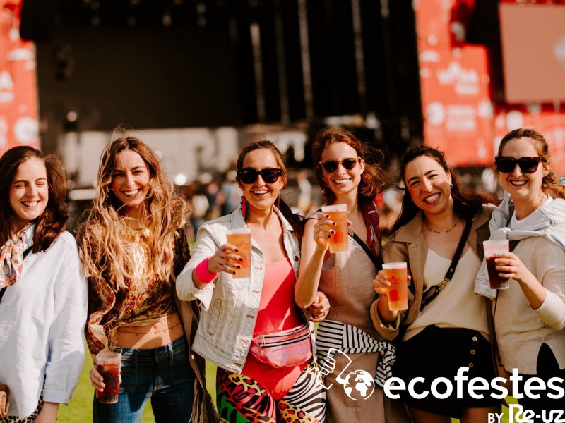 Spring Festival reutiliza copos ano após ano com o serviço de saneamento Ecofestes by Re-uz