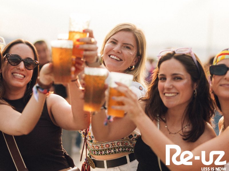 O Spring Festival volta a apresentar copos reutilizáveis